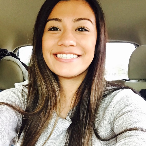 Meet your Posher, Stephanie - Picture 1 of 1